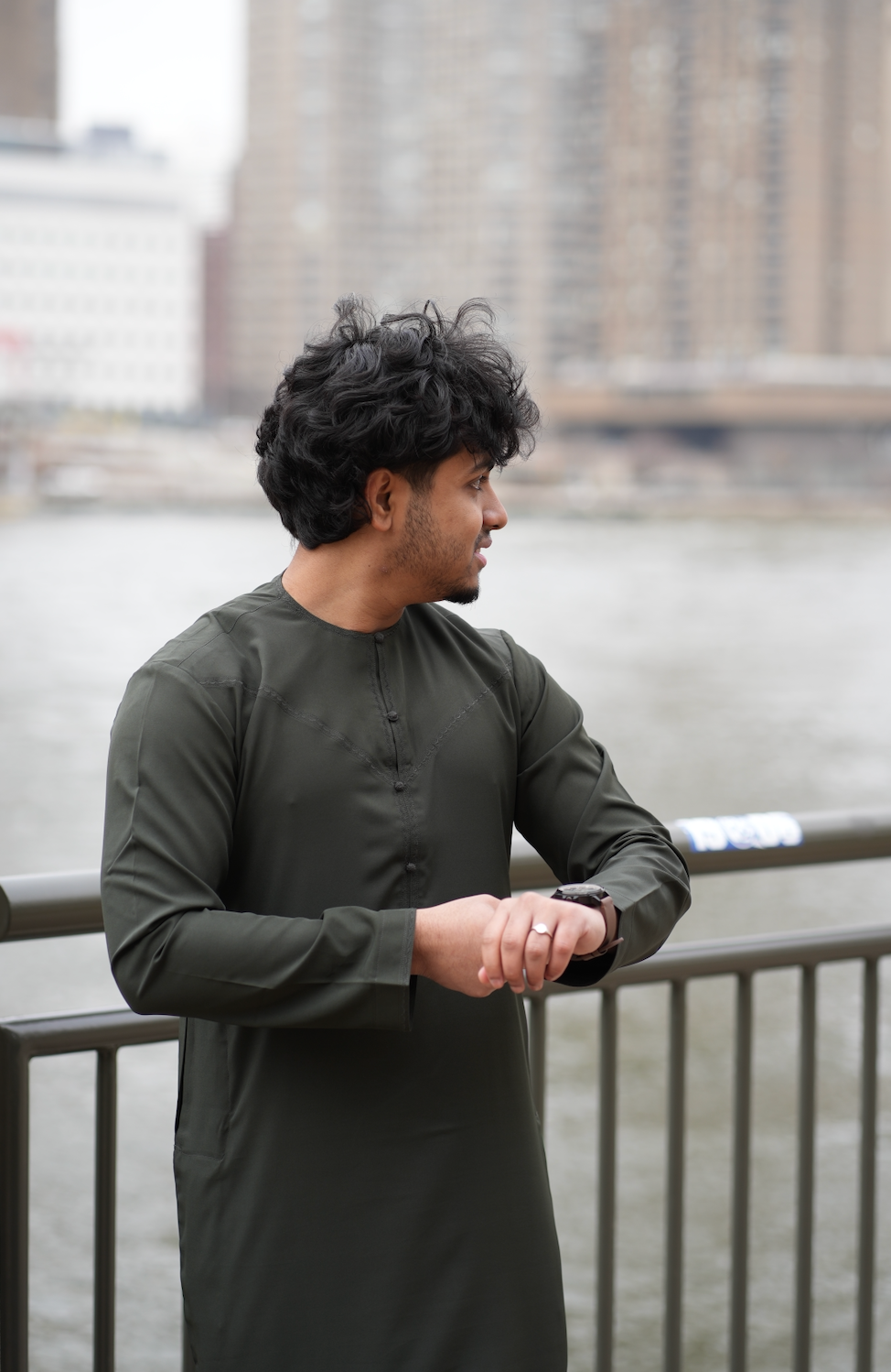 Deep Olive Emirati Thobe